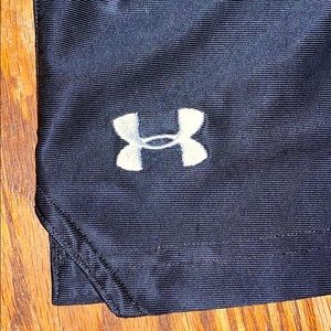 Men’s Large Under Armour Dazzle Basketball Shorts